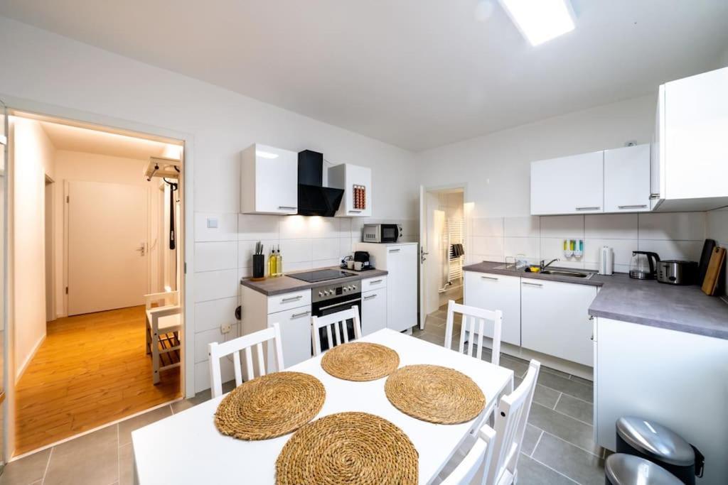 Modernisiertes Altbau 3-Zi Apartment Ринтельн Экстерьер фото