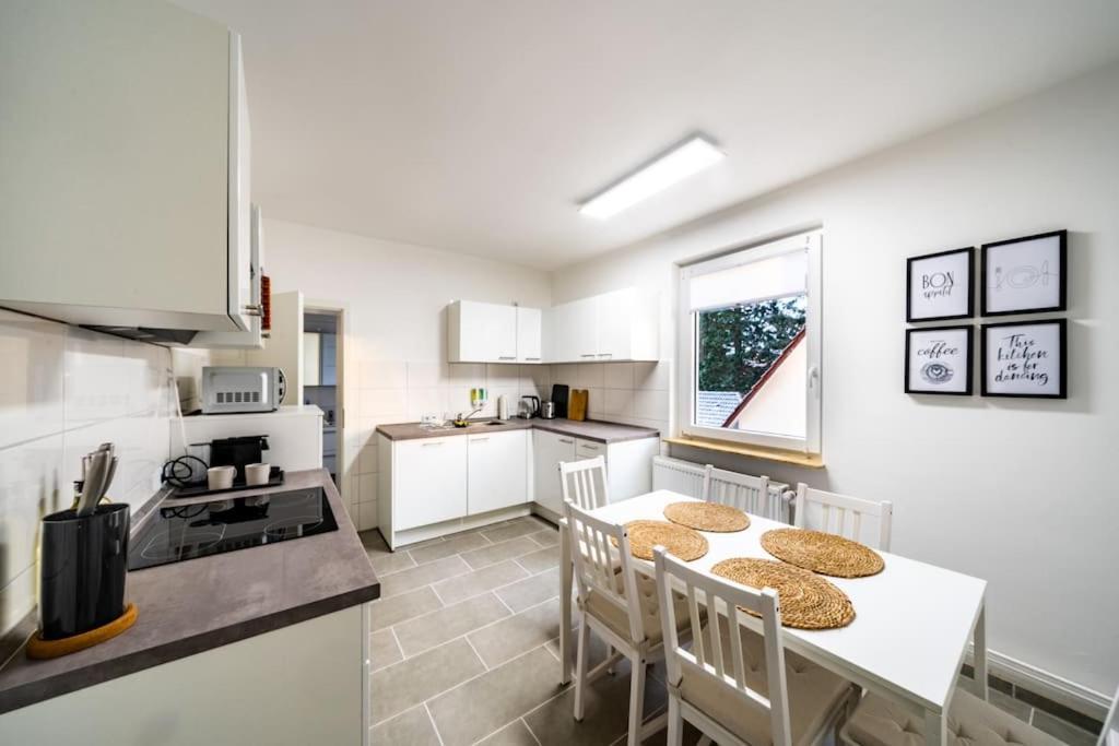 Modernisiertes Altbau 3-Zi Apartment Ринтельн Экстерьер фото